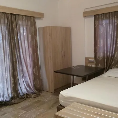 Hotel Psarou