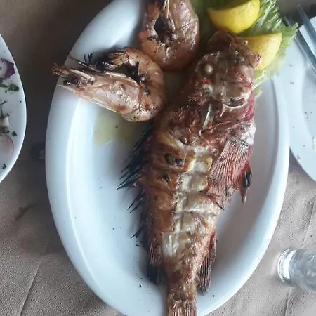 Psarou Hotel *
