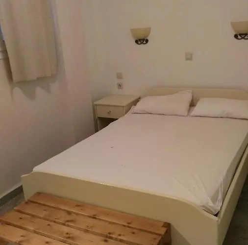 Psarou Hotel Paralía Skotínis