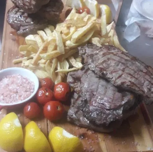 Psarou * Paralía Skotínis